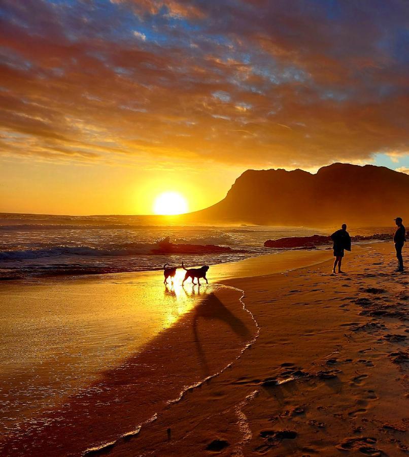 La Mer Seafront Selfcatering Accommodation Kleinmond Bagian luar foto
