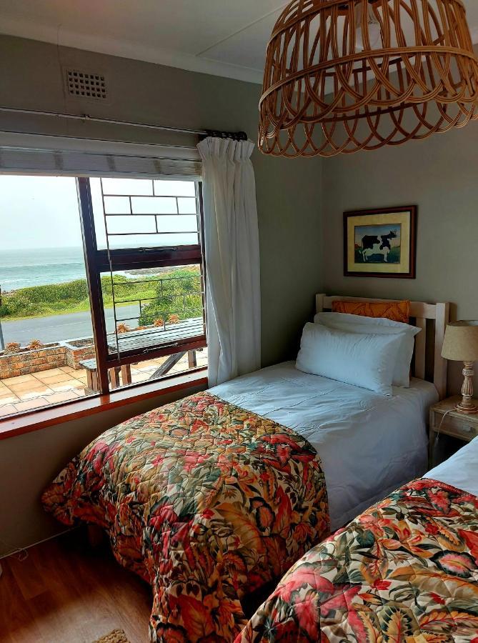La Mer Seafront Selfcatering Accommodation Kleinmond Bagian luar foto
