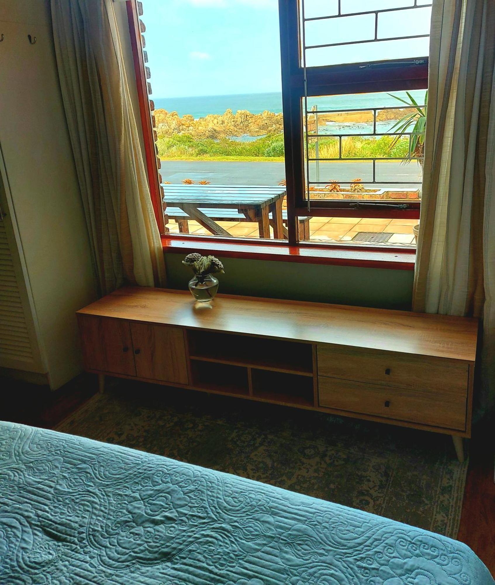 La Mer Seafront Selfcatering Accommodation Kleinmond Ruang foto